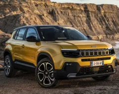Новий повнопривідний Jeep Avenger 2023 володар премії європейський автомобіль року