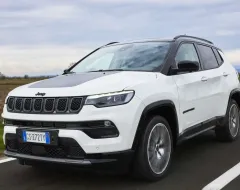 Jeep Compass 2024 компактний і надійний, але недосконалий