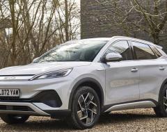 BYD Atto 3 — універсальний електрокросовер для міста та передмістя: плюси та мінуси