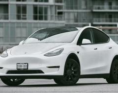 Tesla Model Y 2021–2023 з пробігом: батарея, США, підвіска та Autopilot