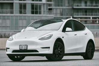 Tesla Model Y 2021–2023 з пробігом: батарея, США, підвіска та Autopilot