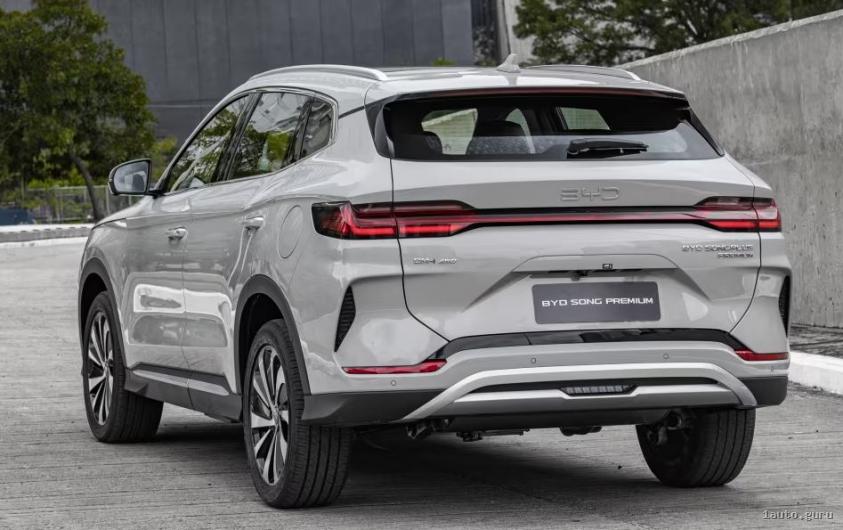 Гібридний Song Plus DM-i 2026 задня оптика