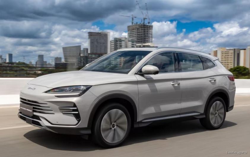 BYD Song Plus DM-i вид збоку