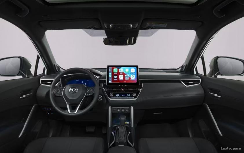 Інтер'єр Toyota Corolla Cross Hybrid 2023