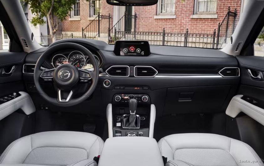 Салон, мультимедіа Mazda Connect і знос інтер’єру Mazda CX-5