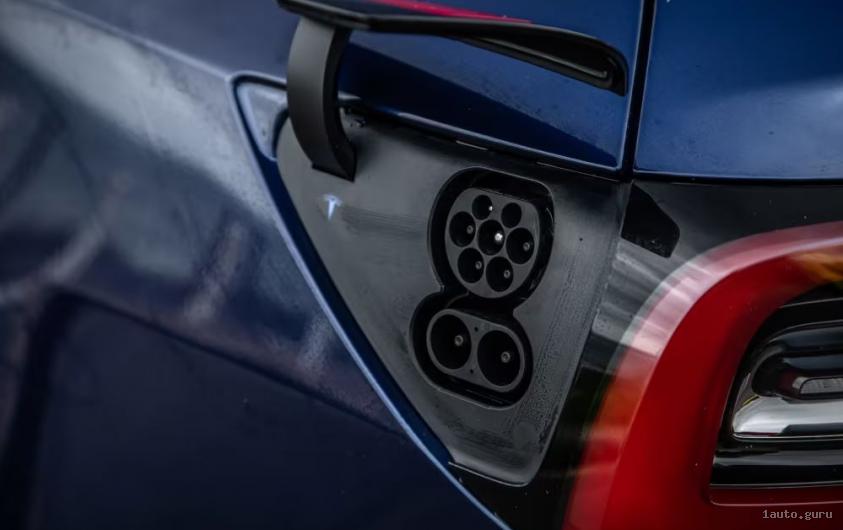 Tesla Model 3 роз'єм CCS2