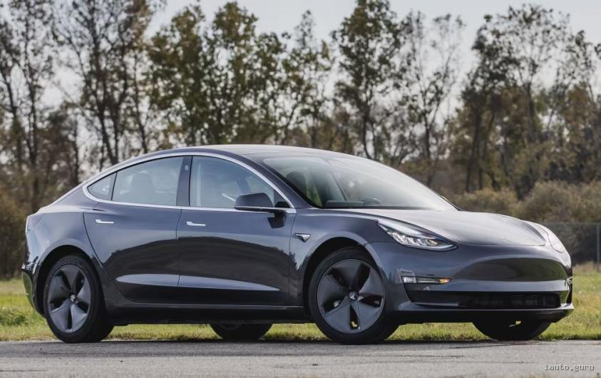 Tesla Model 3 2019–2022