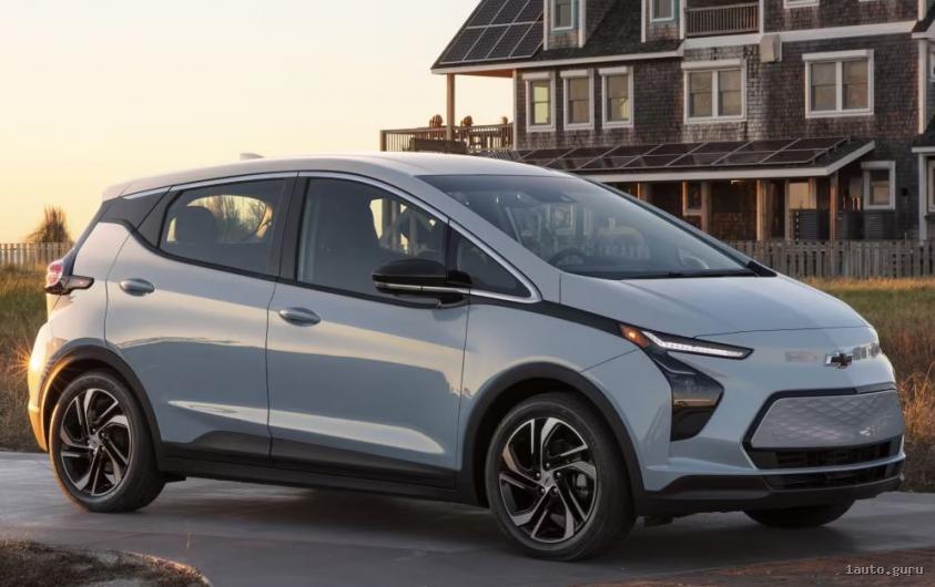 Chevrolet Bolt EV після оновлення збоку, компактний п’ятидверний кузов