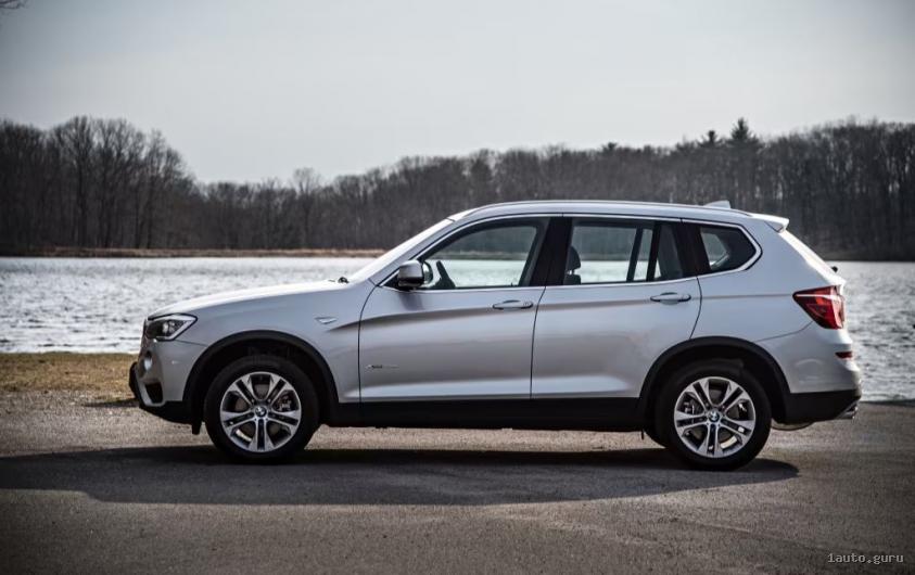 BMW X3 F25 після оновлення, вигляд збоку та штатні колеса