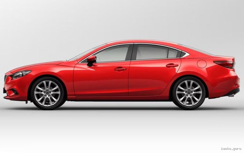 Mazda6 GJ першого випуску: силует седана у профіль